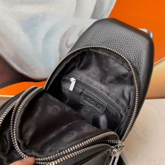 2022SS Men's Chest Bag Local Price Great Value Spring / Summer New VERSACE Versace 2022SS Men's Chest Bag Local Price Great Value Spring / Summer New VERSACE Versace