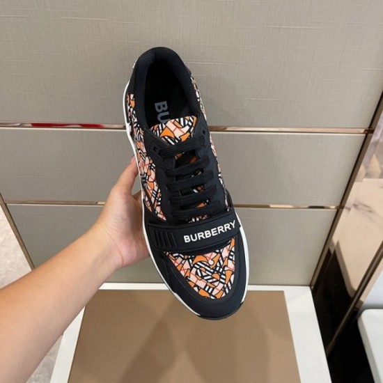 A feeling of comfortable size BURBERRY Burberry 2022AW men's sneakers A feeling of comfortable size BURBERRY Burberry 2022AW men's sneakers