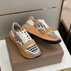 BURBERRY Burberry 2022AW Men's Sneakers, which are particularly popular this season