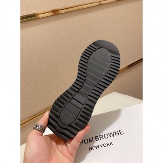 2022SS Men's Sneakers Spring / Summer Limited Colors and Overseas Limited THOM BROWNE Tom Brown 2022SS Men's Sneakers Spring / Summer Limited Colors and Overseas Limited THOM BROWNE Tom Brown
