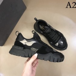2022SS Men's Sneakers Feminine! Popular VALENTINO Valentino