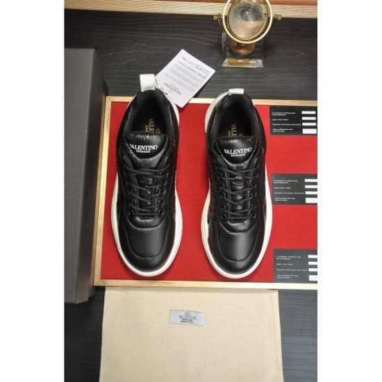 2022SS Men's sneakers Only one item for each color VALENTINO 2022SS Men's sneakers Only one item for each color VALENTINO