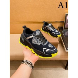 2022SS Men's sneakers Excellent wearing power VERSACE Versace