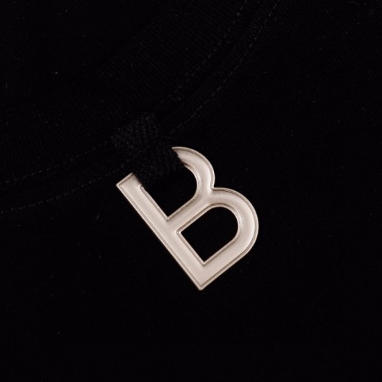 BALENCIAGA Balenciaga 2022SS men's short-sleeved T-shirt summer new work with a sense of stability BALENCIAGA Balenciaga 2022SS men's short-sleeved T-shirt summer new work with a sense of stability