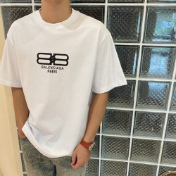 2022SS short-sleeved T-shirt BALENCIAGA to watch out for this spring and summer