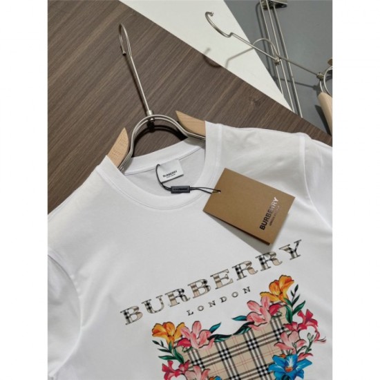 New Spring / Summer sales start Men's T-shirt 2022SS BURBERRY Burberry New Spring / Summer sales start Men's T-shirt 2022SS BURBERRY Burberry