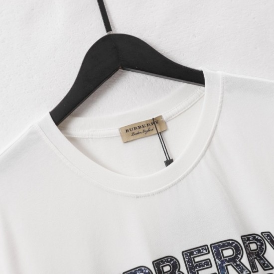 Overwhelming luxury Men's T-shirt 2022SS BURBERRY Burberry Overwhelming luxury Men's T-shirt 2022SS BURBERRY Burberry