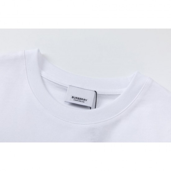 2022SS Short Sleeve T-Shirt Limited Quantity Miraculous Arrival BURBERRY Burberry 2022SS Short Sleeve T-Shirt Limited Quantity Miraculous Arrival BURBERRY Burberry