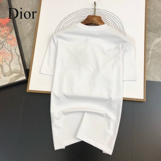 DIOR Men's Short Sleeve T-shirt 2022 New Dior with excellent assertiveness DIOR Men's Short Sleeve T-shirt 2022 New Dior with excellent assertiveness