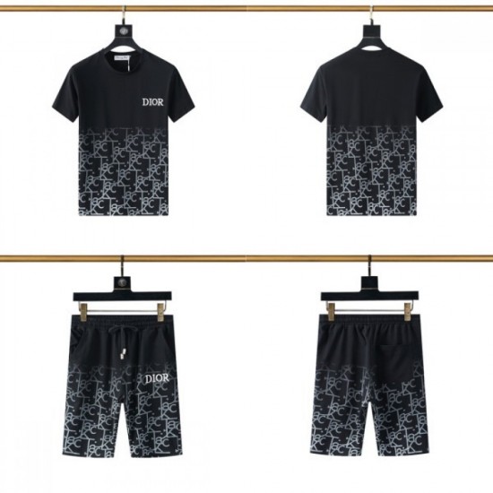 DIOR Men's Short Sleeve T-shirt 2022 New Very easy to incorporate Dior DIOR Men's Short Sleeve T-shirt 2022 New Very easy to incorporate Dior