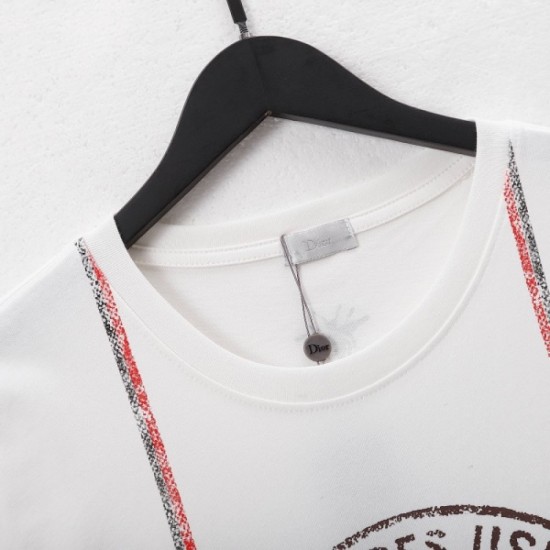 DIOR Dior 2022SS men's short-sleeved T-shirt is decided in this summer DIOR Dior 2022SS men's short-sleeved T-shirt is decided in this summer