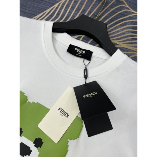 2022SS Hottest Domestic sold out Limited quantity FENDI FENDI Men's and women's short sleeve T-shirt 2022SS Hottest Domestic sold out Limited quantity FENDI FENDI Men's and women's short sleeve T-shirt