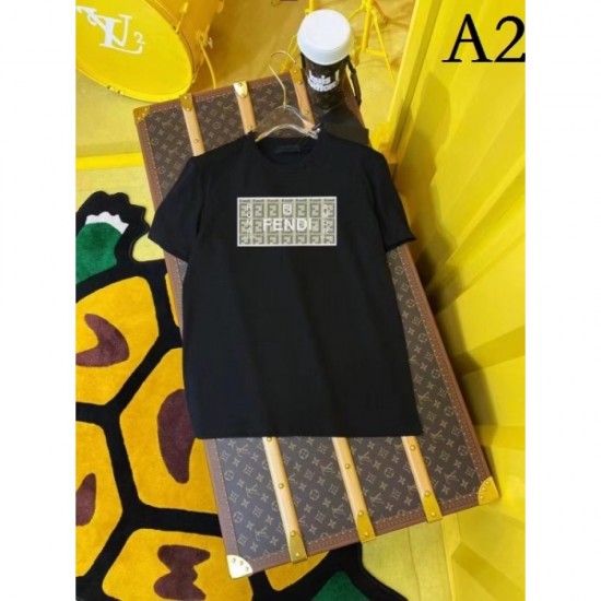New spring and summer items appear one after another Men's T-shirt 2022SS FENDI FENDI New spring and summer items appear one after another Men's T-shirt 2022SS FENDI FENDI