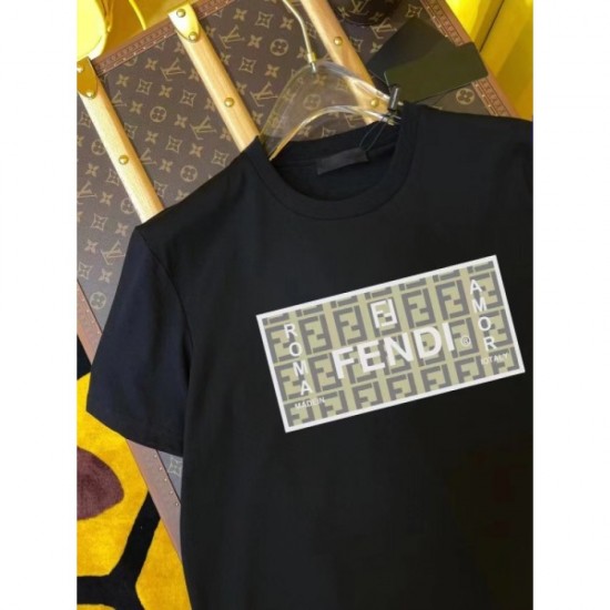 New spring and summer items appear one after another Men's T-shirt 2022SS FENDI FENDI New spring and summer items appear one after another Men's T-shirt 2022SS FENDI FENDI
