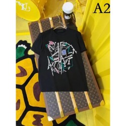 Carefully selected products for spring and summer Men's T-shirt 2022SS FENDI FENDI