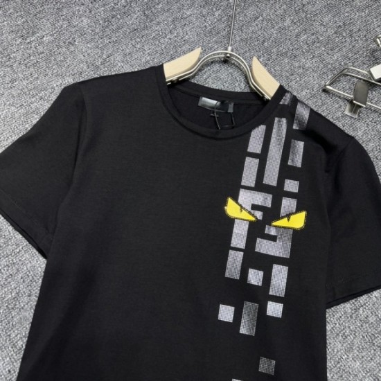 2022SS short-sleeved T-shirt Latest product sold out immediately FENDI Fendi 2022SS short-sleeved T-shirt Latest product sold out immediately FENDI Fendi