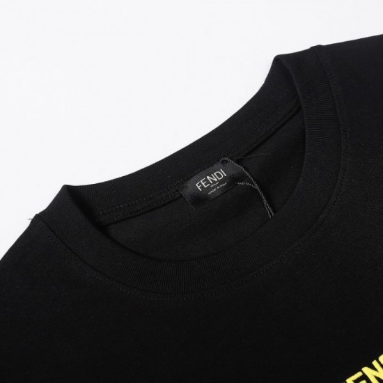 2022SS short-sleeved T-shirt must be sold out ☆ As soon as possible FENDI Fendi 2022SS short-sleeved T-shirt must be sold out ☆ As soon as possible FENDI Fendi