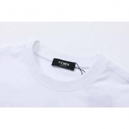 2022SS short-sleeved T-shirt The latest popular topic FENDI Fendi 2022SS short-sleeved T-shirt The latest popular topic FENDI Fendi