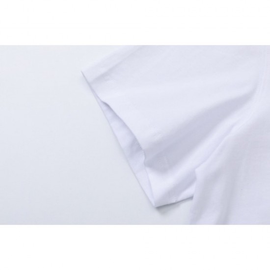 2022SS short-sleeved T-shirt The latest popular topic FENDI Fendi 2022SS short-sleeved T-shirt The latest popular topic FENDI Fendi