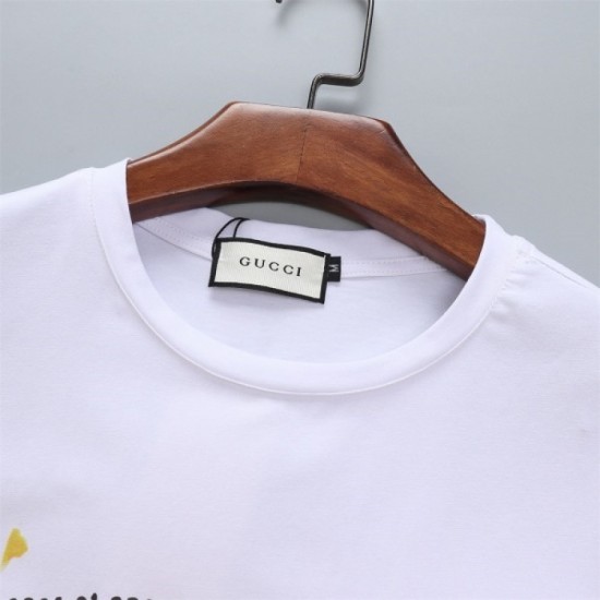 GUCCI Men's Short Sleeve T-shirt 2022 New Gucci I definitely want to buy GUCCI Men's Short Sleeve T-shirt 2022 New Gucci I definitely want to buy