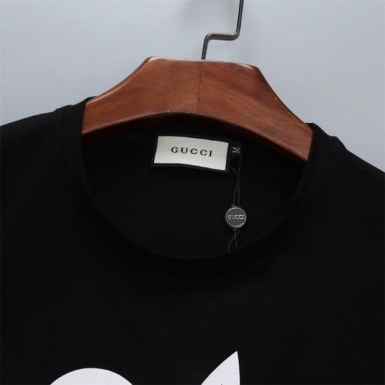 GUCCI Men's Short Sleeve T-shirt 2022 New Spring / Summer Wear Gucci GUCCI Men's Short Sleeve T-shirt 2022 New Spring / Summer Wear Gucci