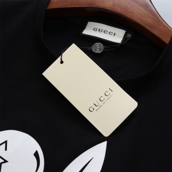 GUCCI Men's Short Sleeve T-shirt 2022 New Spring / Summer Wear Gucci GUCCI Men's Short Sleeve T-shirt 2022 New Spring / Summer Wear Gucci