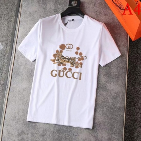 GUCCI Men's Short Sleeve T-shirt 2022 New Gucci that pays attention to your feet GUCCI Men's Short Sleeve T-shirt 2022 New Gucci that pays attention to your feet