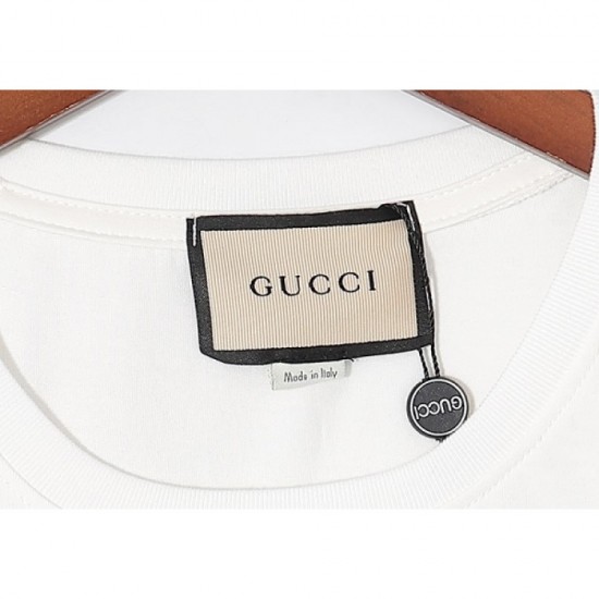 GUCCI Gucci 2022SS men's short-sleeved T-shirt latest brand new is hot GUCCI Gucci 2022SS men's short-sleeved T-shirt latest brand new is hot