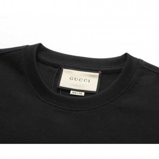 2022SS short-sleeved T-shirt GUCCI to put in this summer Gucci 2022SS short-sleeved T-shirt GUCCI to put in this summer Gucci