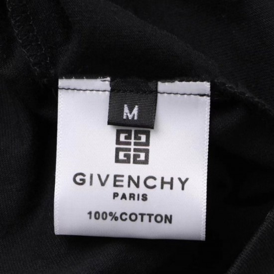 2022SS Magazine item GIVENCHY Men's short-sleeved T-shirt 2022SS Magazine item GIVENCHY Men's short-sleeved T-shirt