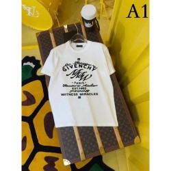 Men's T-shirt with a neat feeling 2022SS GIVENCHY Givenchy