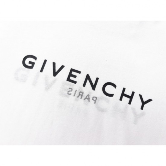 2022SS short-sleeved T-shirt Recommended coordination GIVENCHY Givenchy 2022SS short-sleeved T-shirt Recommended coordination GIVENCHY Givenchy