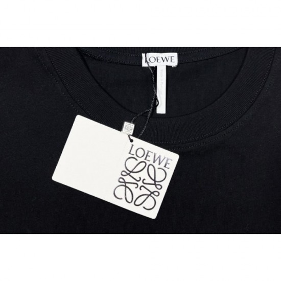 2022SS Enjoy trendy outfits LOEWE Men's and women's short-sleeved T-shirts 2022SS Enjoy trendy outfits LOEWE Men's and women's short-sleeved T-shirts