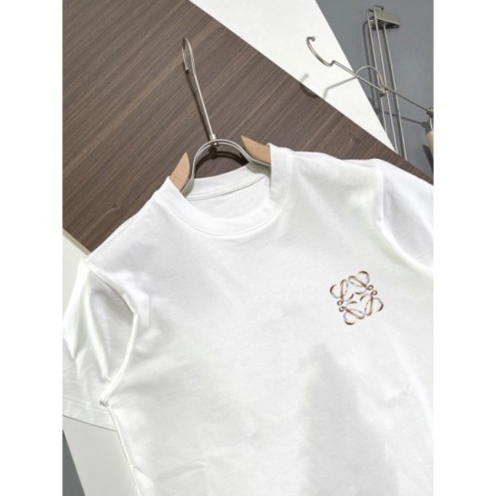 LOEWE Loewe 2022SS men's short-sleeved T-shirt rare! Limited to handling stores LOEWE Loewe 2022SS men's short-sleeved T-shirt rare! Limited to handling stores