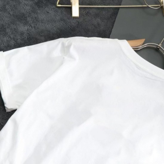 2022SS short-sleeved T-shirt outstanding attractive item LOEWE Loewe 2022SS short-sleeved T-shirt outstanding attractive item LOEWE Loewe