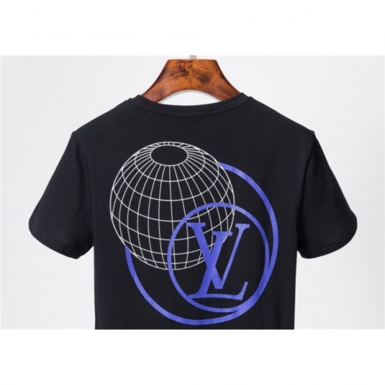 LOUIS VUITTON Men's Short Sleeve T-shirt 2022 New Louis Vuitton Attention LOUIS VUITTON Men's Short Sleeve T-shirt 2022 New Louis Vuitton Attention