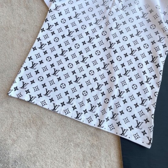 LOUIS VUITTON Men's Short Sleeve T-shirt 2022 New Cute New Model Louis Vuitton LOUIS VUITTON Men's Short Sleeve T-shirt 2022 New Cute New Model Louis Vuitton