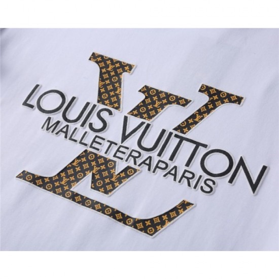 LOUIS VUITTON Men's Short Sleeve T-shirt 2022 New Louis Vuitton I fell in love with at first sight LOUIS VUITTON Men's Short Sleeve T-shirt 2022 New Louis Vuitton I fell in love with at first sight