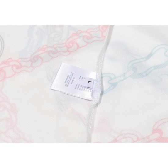 New men's T-shirt 2022SS LOUIS VUITTON Louis Vuitton debuts this season New men's T-shirt 2022SS LOUIS VUITTON Louis Vuitton debuts this season