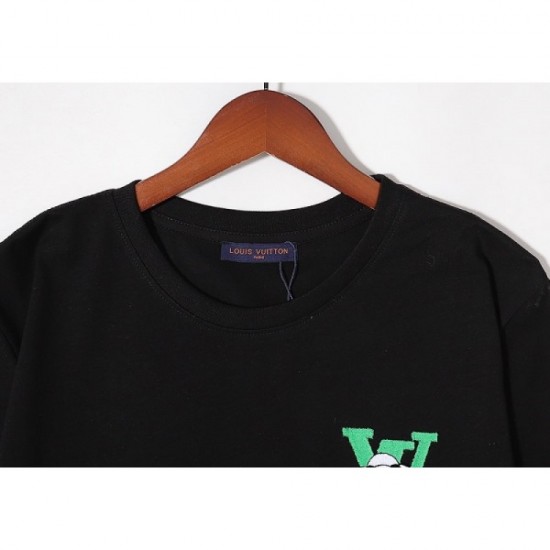 Popular brand men's T-shirt 2022SS LOUIS VUITTON Louis Vuitton this summer Popular brand men's T-shirt 2022SS LOUIS VUITTON Louis Vuitton this summer