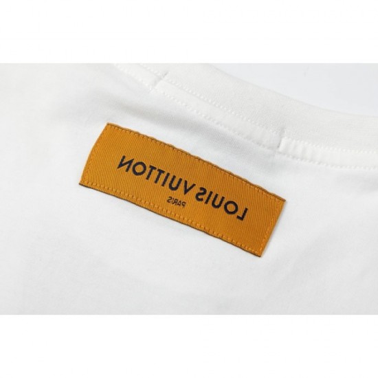 LOUIS VUITTON Louis Vuitton 2022SS men's short sleeve T-shirt lowest price challenge! LOUIS VUITTON Louis Vuitton 2022SS men's short sleeve T-shirt lowest price challenge!