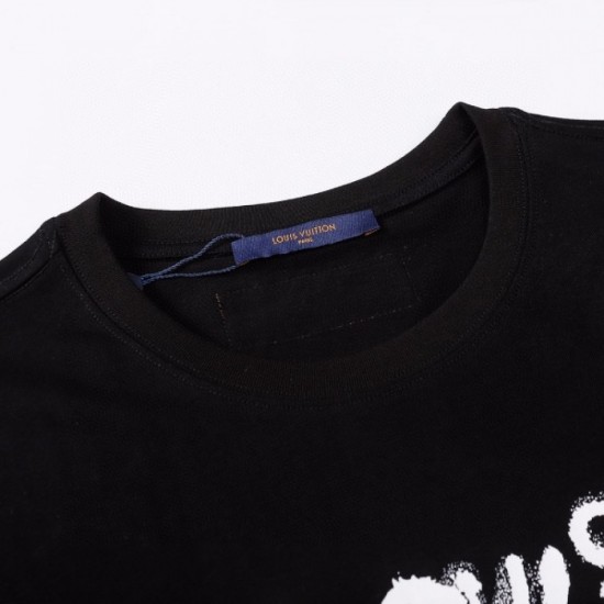 LOUIS VUITTON Louis Vuitton 2022SS men's short-sleeved T-shirt celebrity favorite LOUIS VUITTON Louis Vuitton 2022SS men's short-sleeved T-shirt celebrity favorite