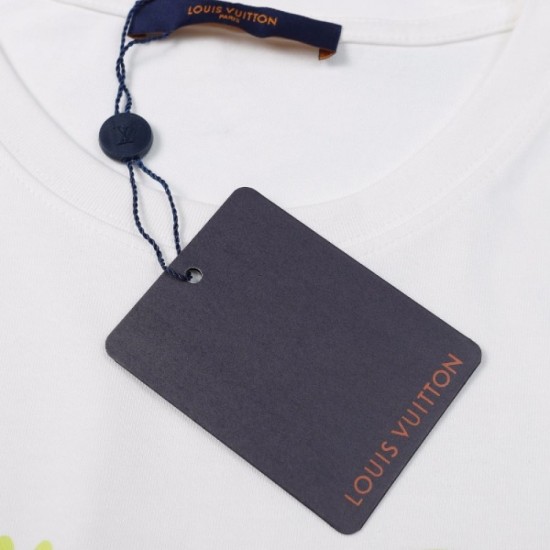 LOUIS VUITTON Louis Vuitton 2022SS men's short sleeve T-shirt best seller LOUIS VUITTON Louis Vuitton 2022SS men's short sleeve T-shirt best seller