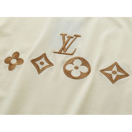 2022SS short-sleeved T-shirt seasonal style LOUIS VUITTON Louis Vuitton 2022SS short-sleeved T-shirt seasonal style LOUIS VUITTON Louis Vuitton