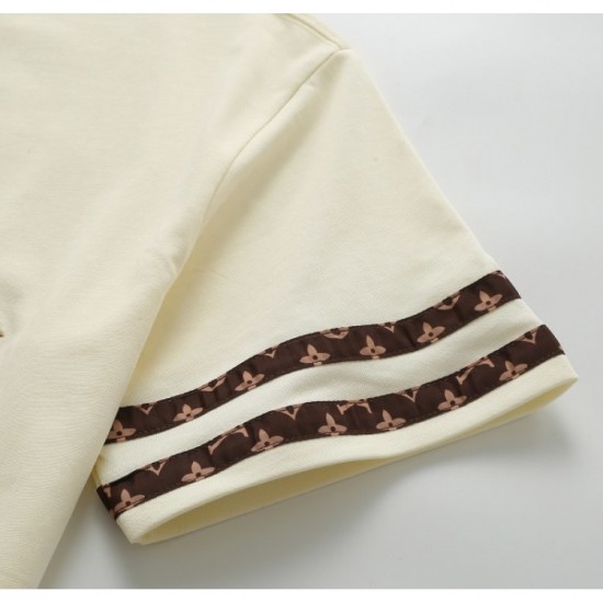 2022SS short-sleeved T-shirt seasonal style LOUIS VUITTON Louis Vuitton 2022SS short-sleeved T-shirt seasonal style LOUIS VUITTON Louis Vuitton