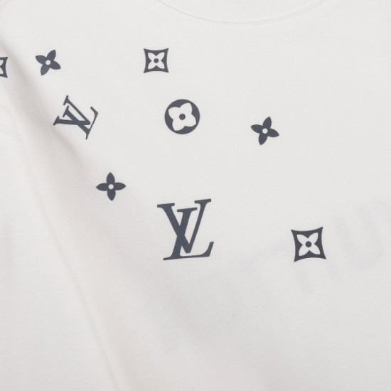 2022SS short-sleeved T-shirt Reward yourself LOUIS VUITTON Louis Vuitton 2022SS short-sleeved T-shirt Reward yourself LOUIS VUITTON Louis Vuitton