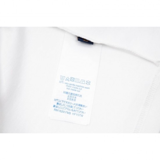 2022SS short-sleeved T-shirt leading role item LOUIS VUITTON Louis Vuitton 2022SS short-sleeved T-shirt leading role item LOUIS VUITTON Louis Vuitton