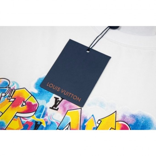 2022SS short-sleeved T-shirt Limited gift LOUIS VUITTON Louis Vuitton 2022SS short-sleeved T-shirt Limited gift LOUIS VUITTON Louis Vuitton