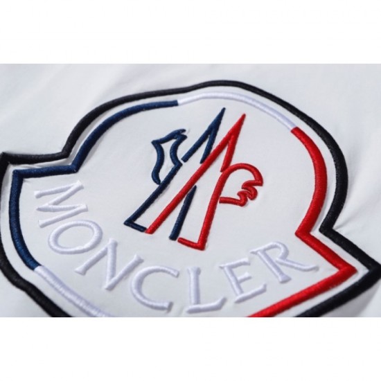 Men's T-shirt 2022SS MONCLER Moncler that pays attention to your feet Men's T-shirt 2022SS MONCLER Moncler that pays attention to your feet