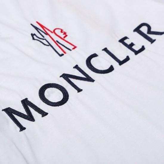 Casual reversal charm men's T-shirt 2022SS MONCLER Moncler Casual reversal charm men's T-shirt 2022SS MONCLER Moncler